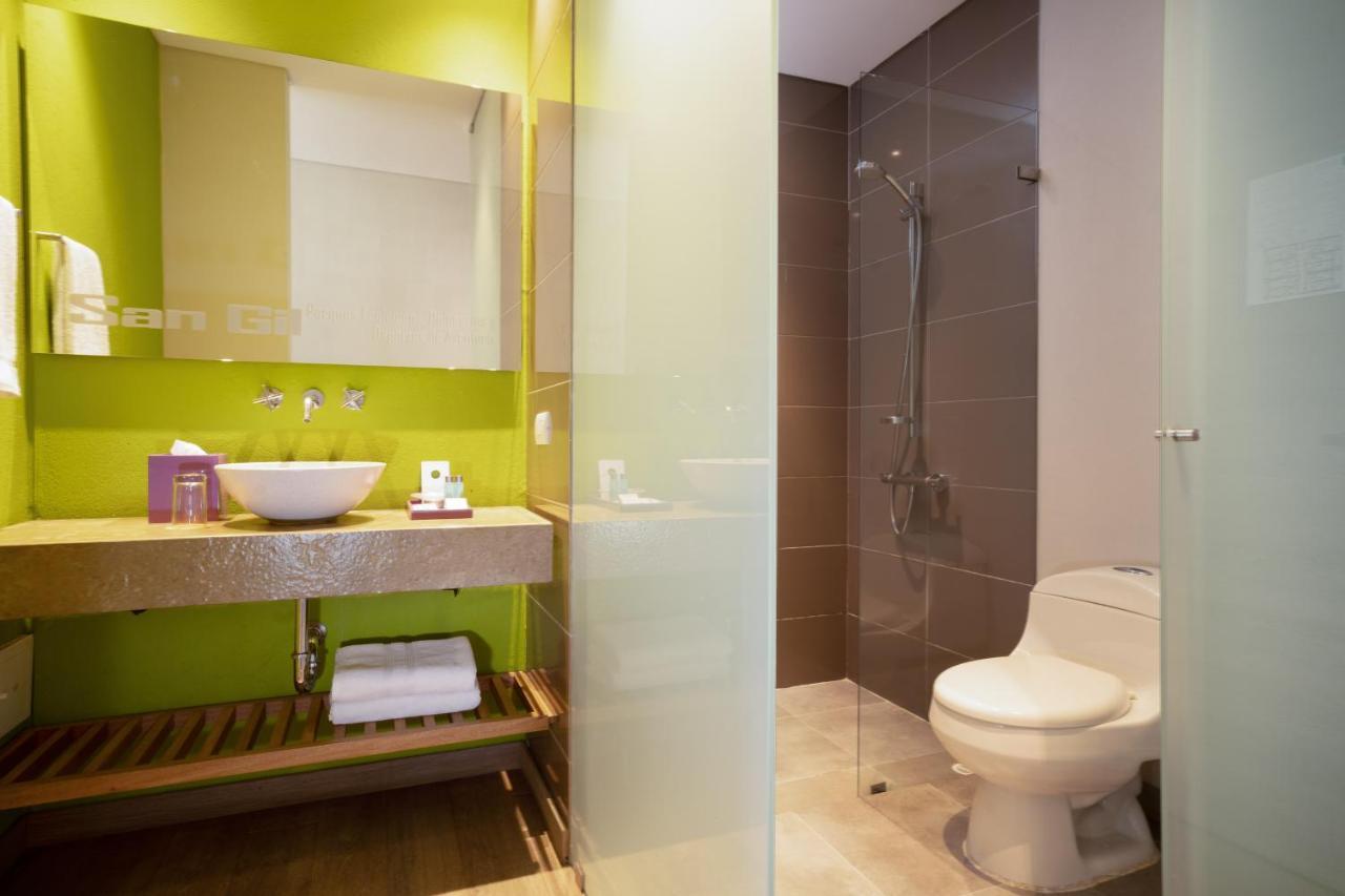 Hotel Bari בוקארמנגה מראה חיצוני תמונה