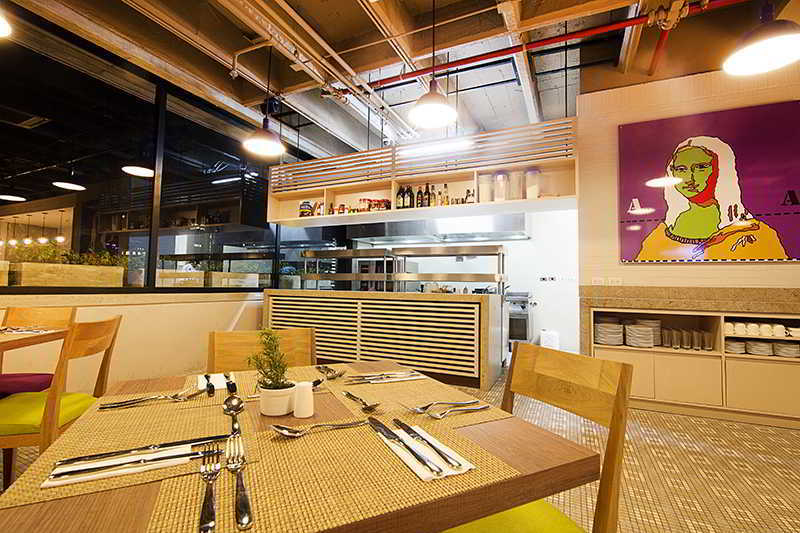 Hotel Bari בוקארמנגה מראה חיצוני תמונה