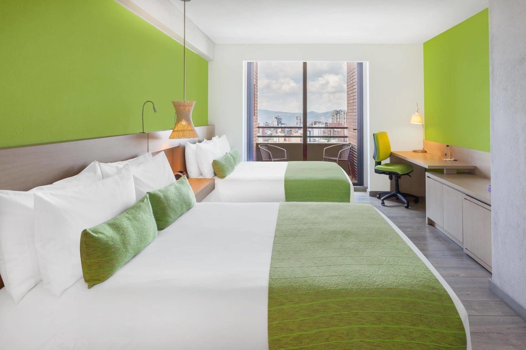 Hotel Bari בוקארמנגה מראה חיצוני תמונה