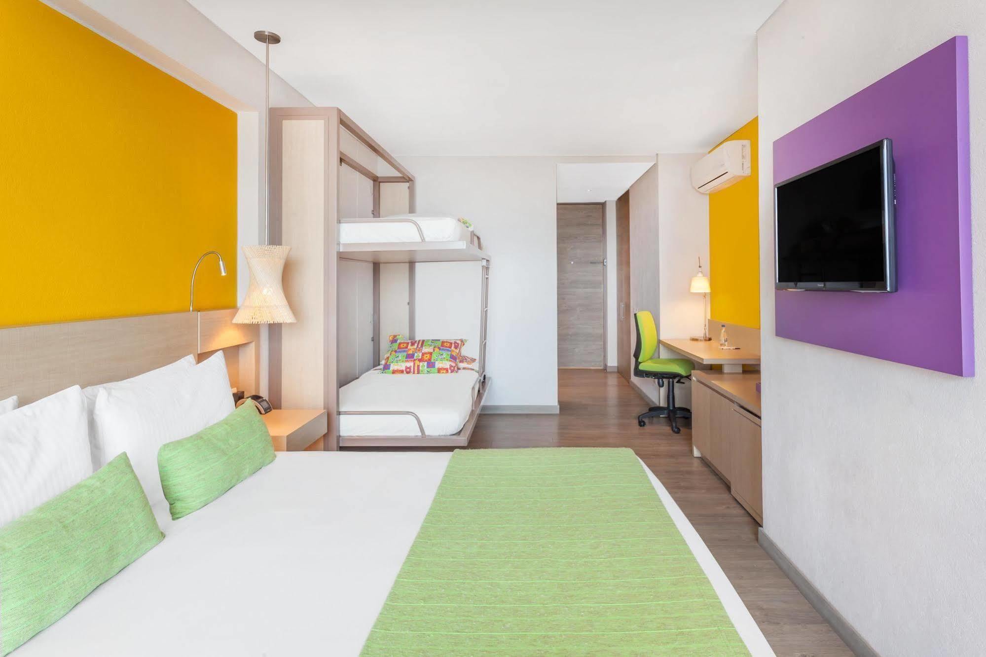 Hotel Bari בוקארמנגה מראה חיצוני תמונה