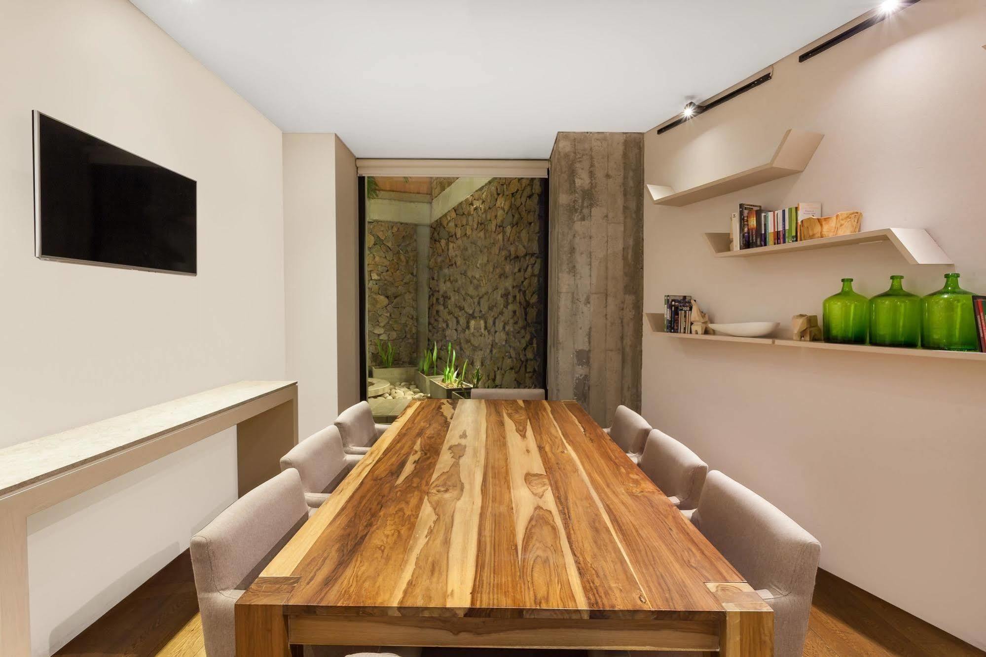 Hotel Bari בוקארמנגה מראה חיצוני תמונה
