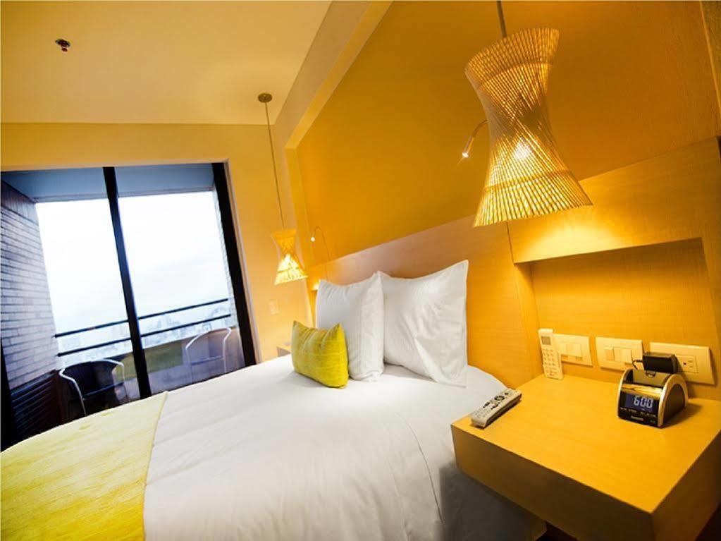 Hotel Bari בוקארמנגה מראה חיצוני תמונה