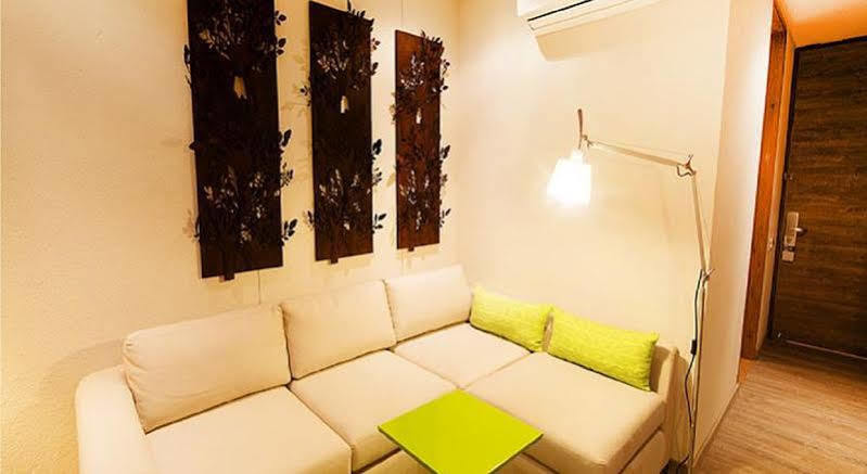 Hotel Bari בוקארמנגה מראה חיצוני תמונה